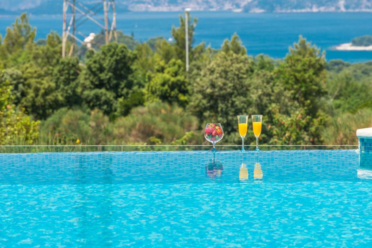Elena 3 * Cavtat